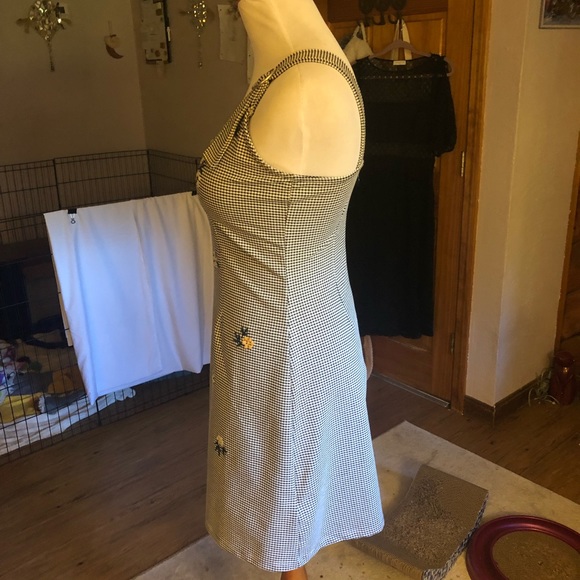 Topshop • Embroidered Pinafore Gingham Mini Dress - Picture 4 of 4